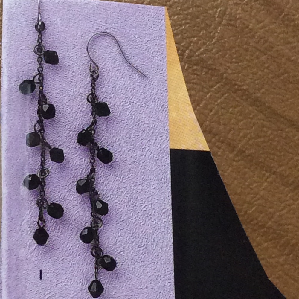 “Swaying Chic To Chic” Earrings